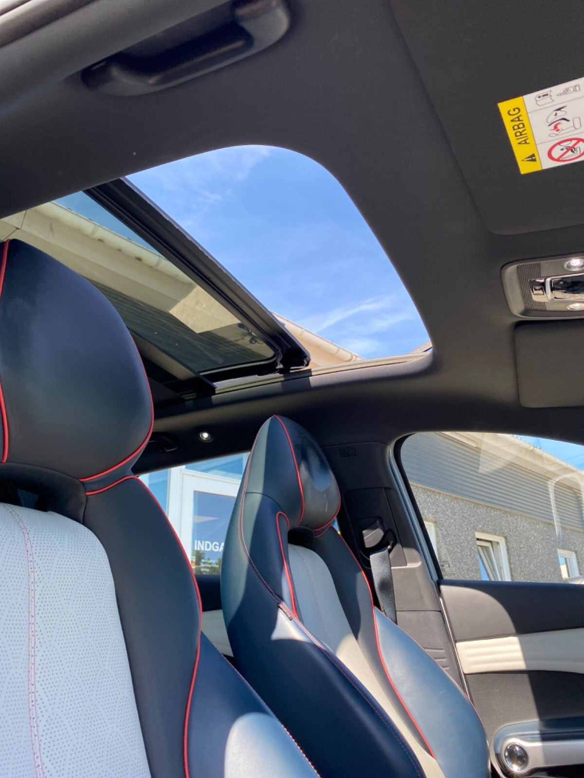 Sølv BYD Atto 3 fra 2023