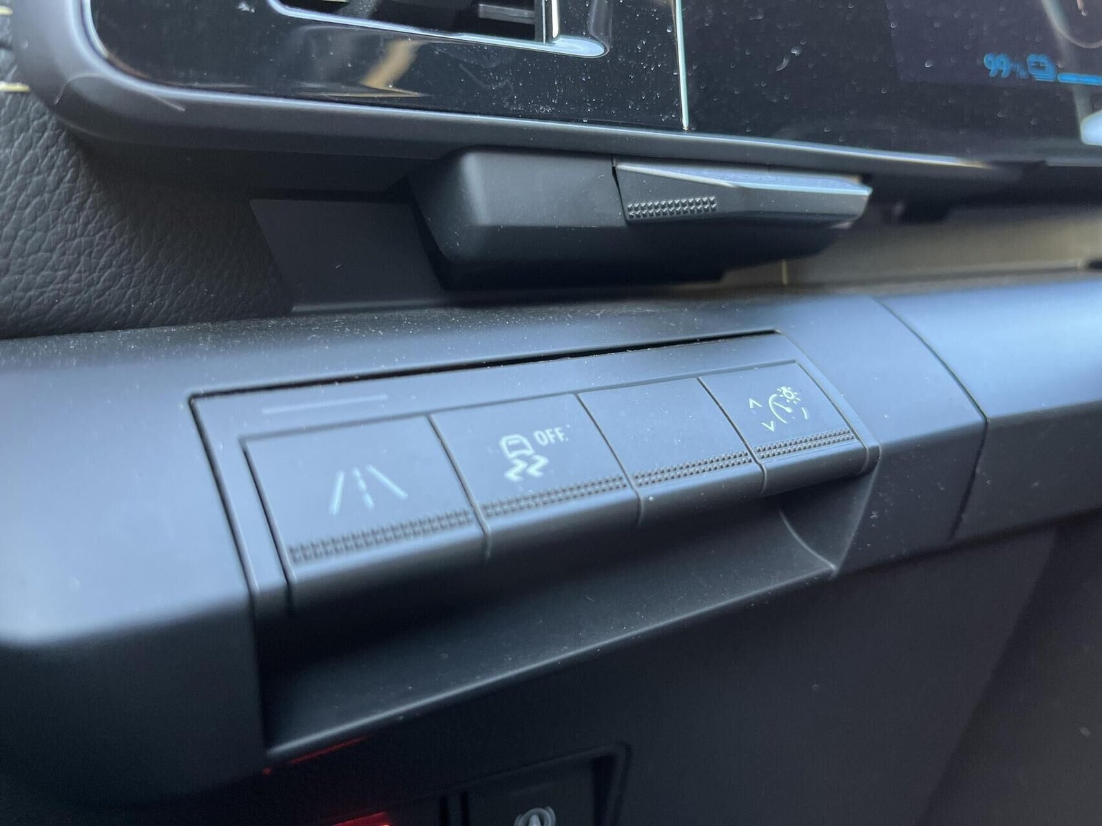 Grå Renault Megane E-Tech fra 2022
