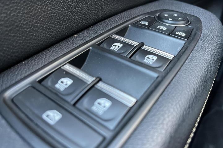 Grå Renault Megane E-Tech fra 2022
