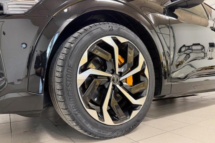Sort Audi e-tron fra 2022