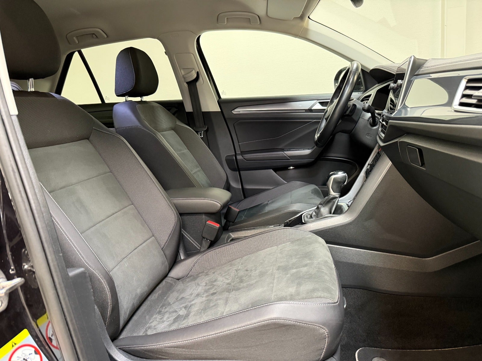 Sort VW T-Roc fra 2022