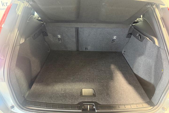 Grå Volvo XC40 fra 2019