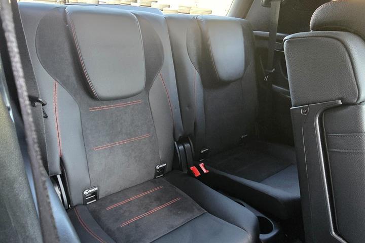 Hvid Mercedes EQB250+ fra 2025