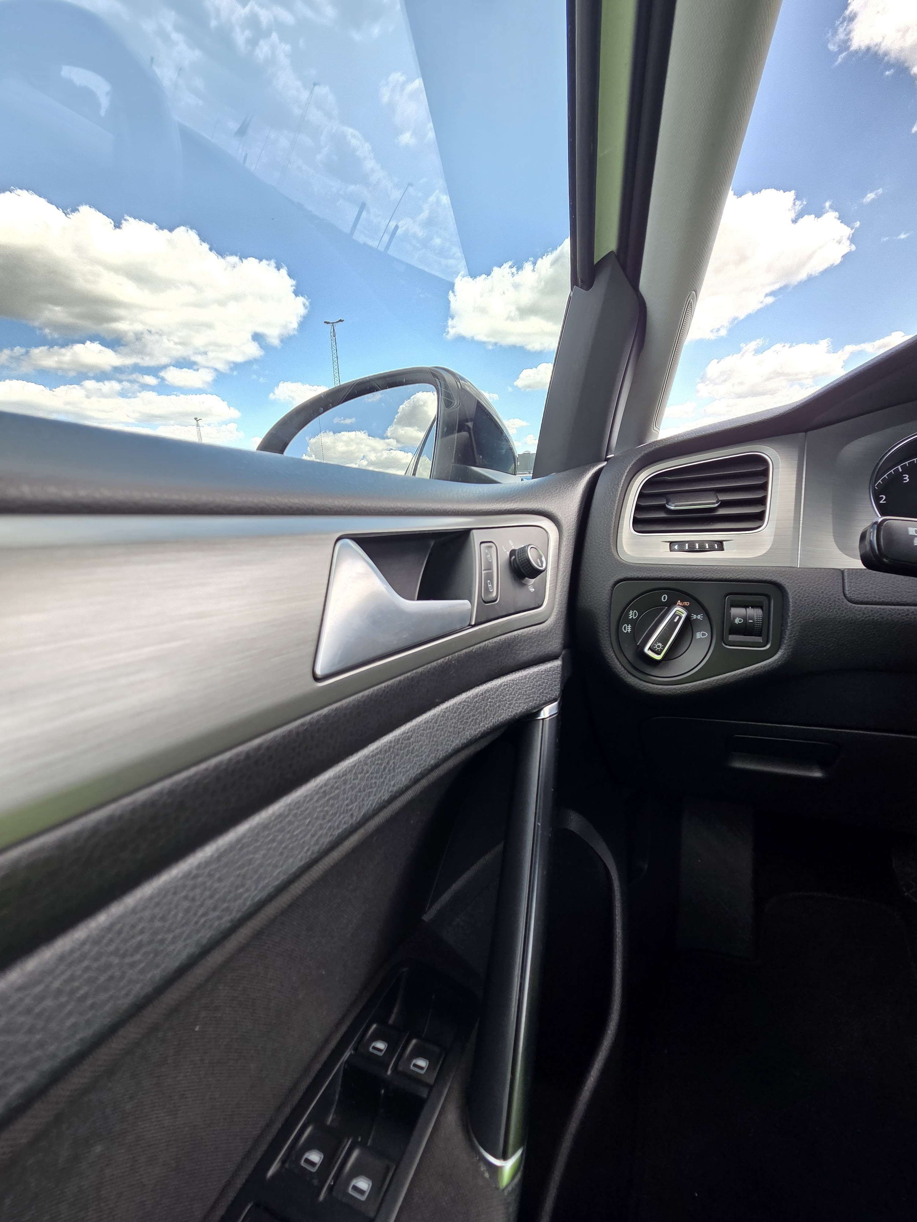 Hvid VW Golf fra 2015
