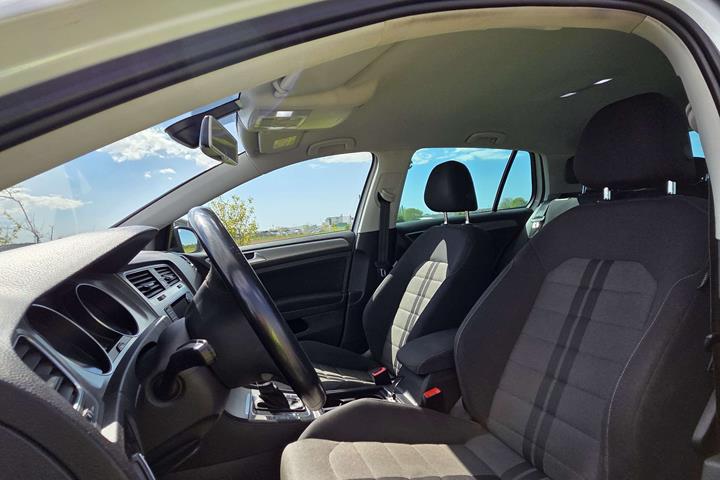 Hvid VW Golf fra 2015