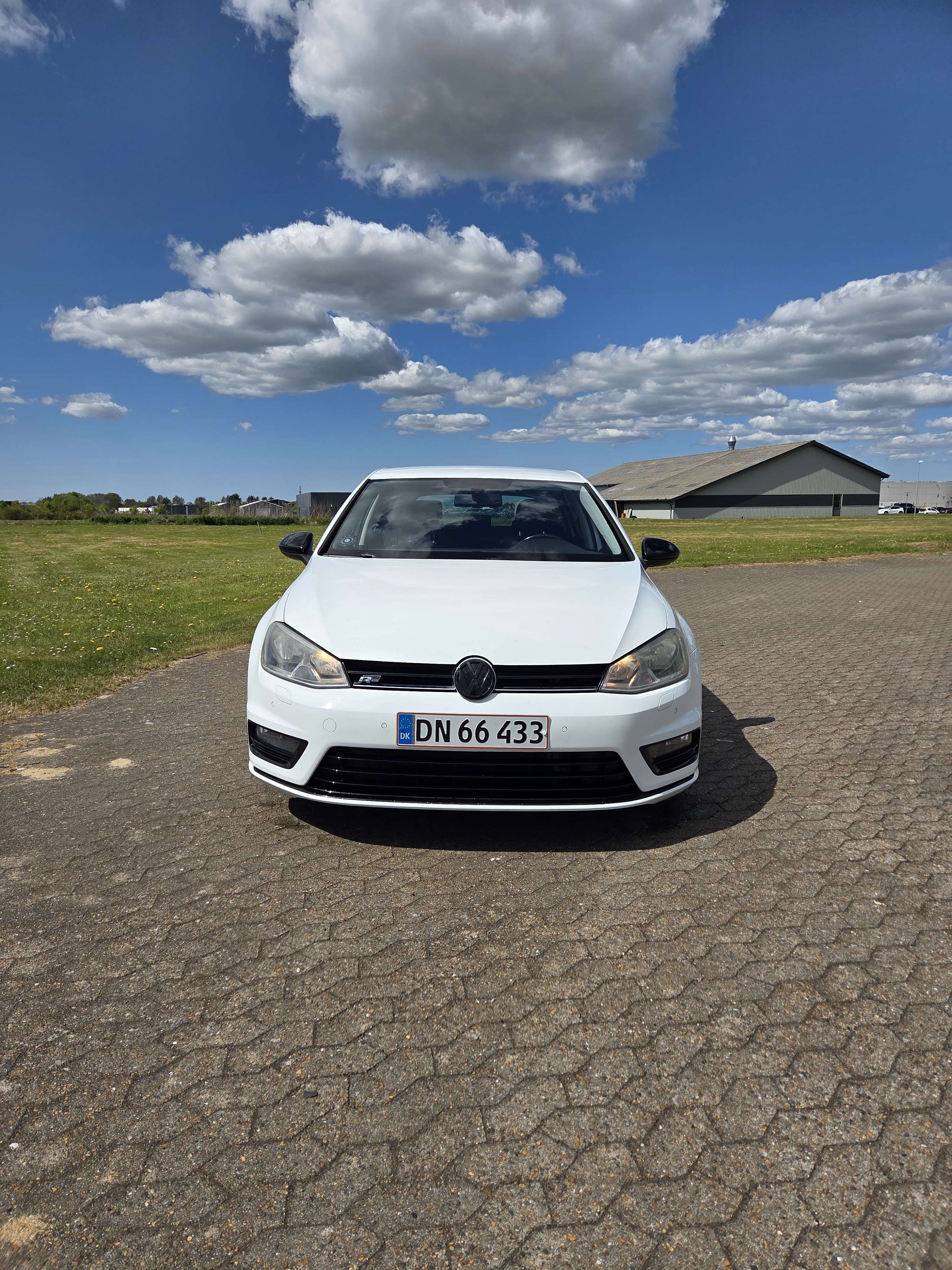 Hvid VW Golf fra 2015