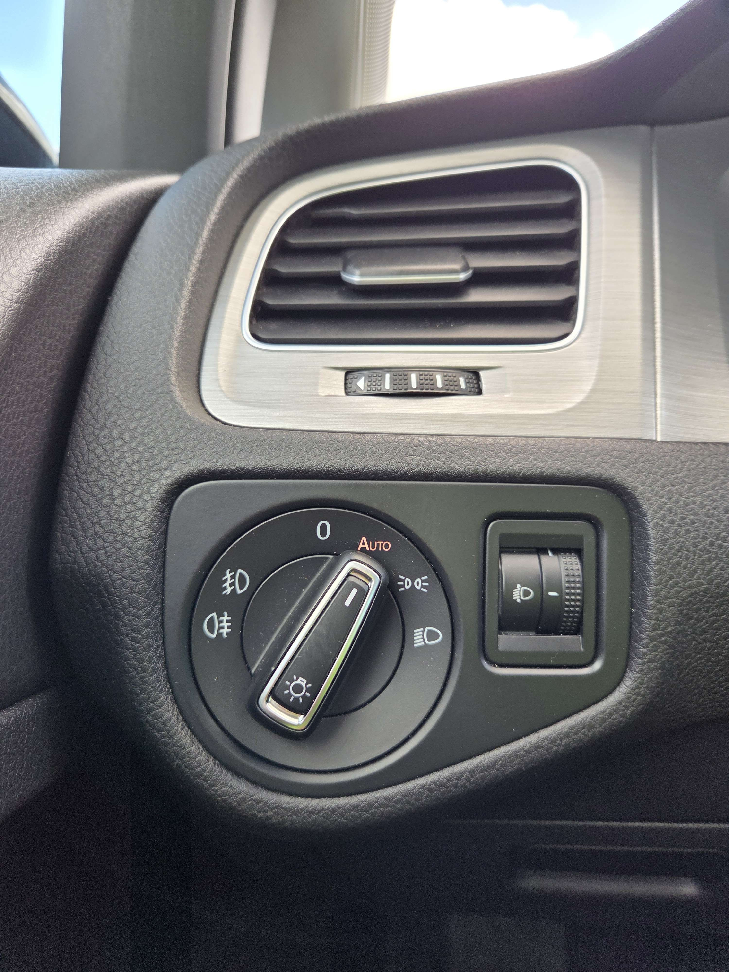 Hvid VW Golf fra 2015
