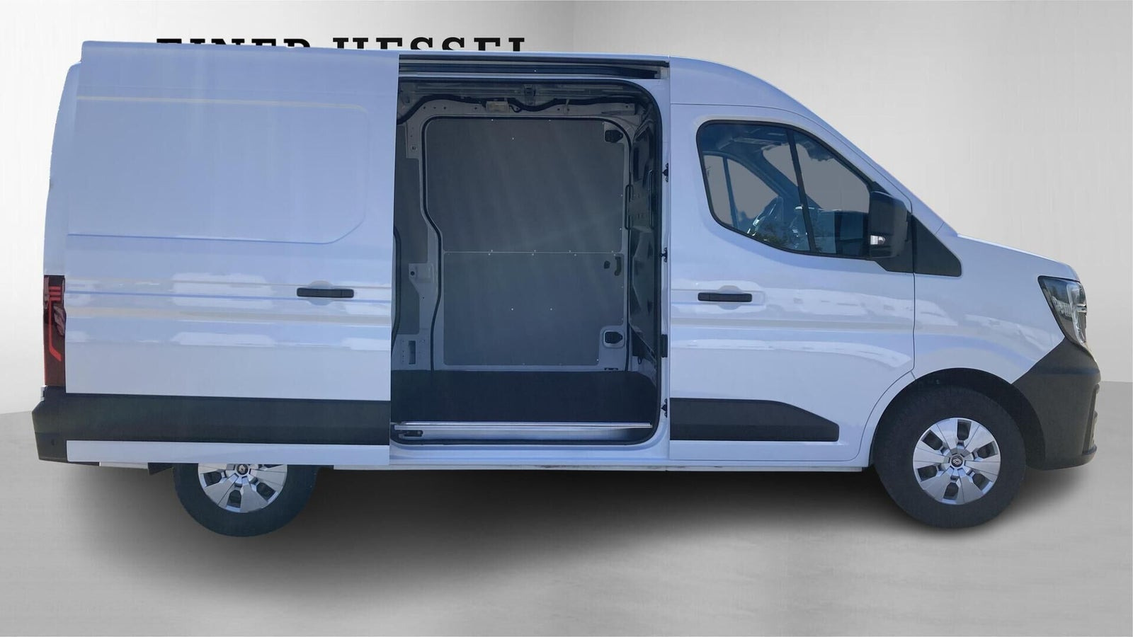 Hvid Renault Master V T33 fra 2025