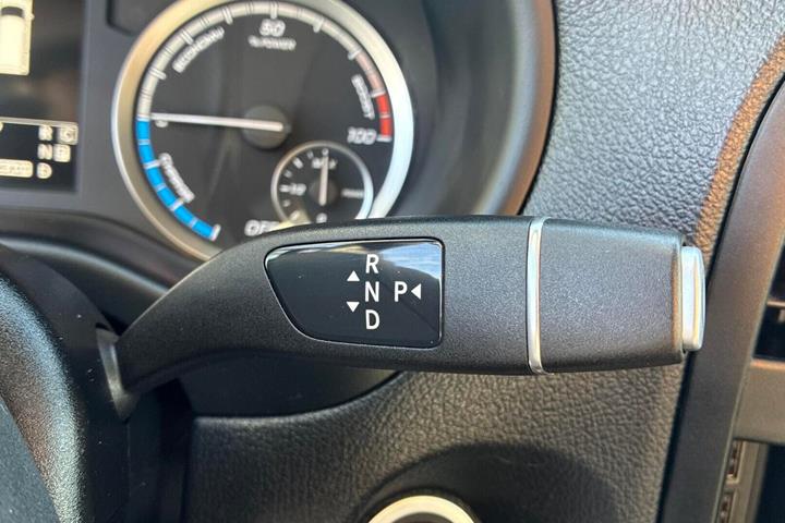 Hvid Mercedes eVito 129 fra 2023