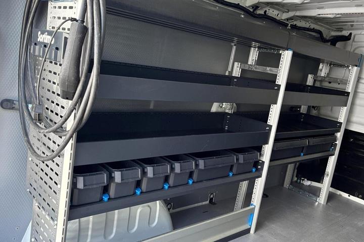 Hvid Renault Trafic fra 2026