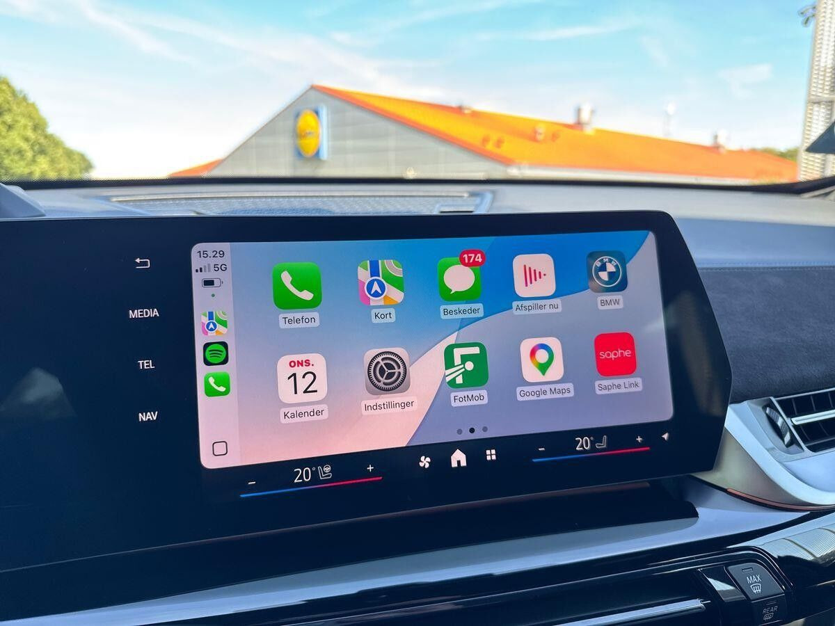 Blå BMW iX1 fra 2026