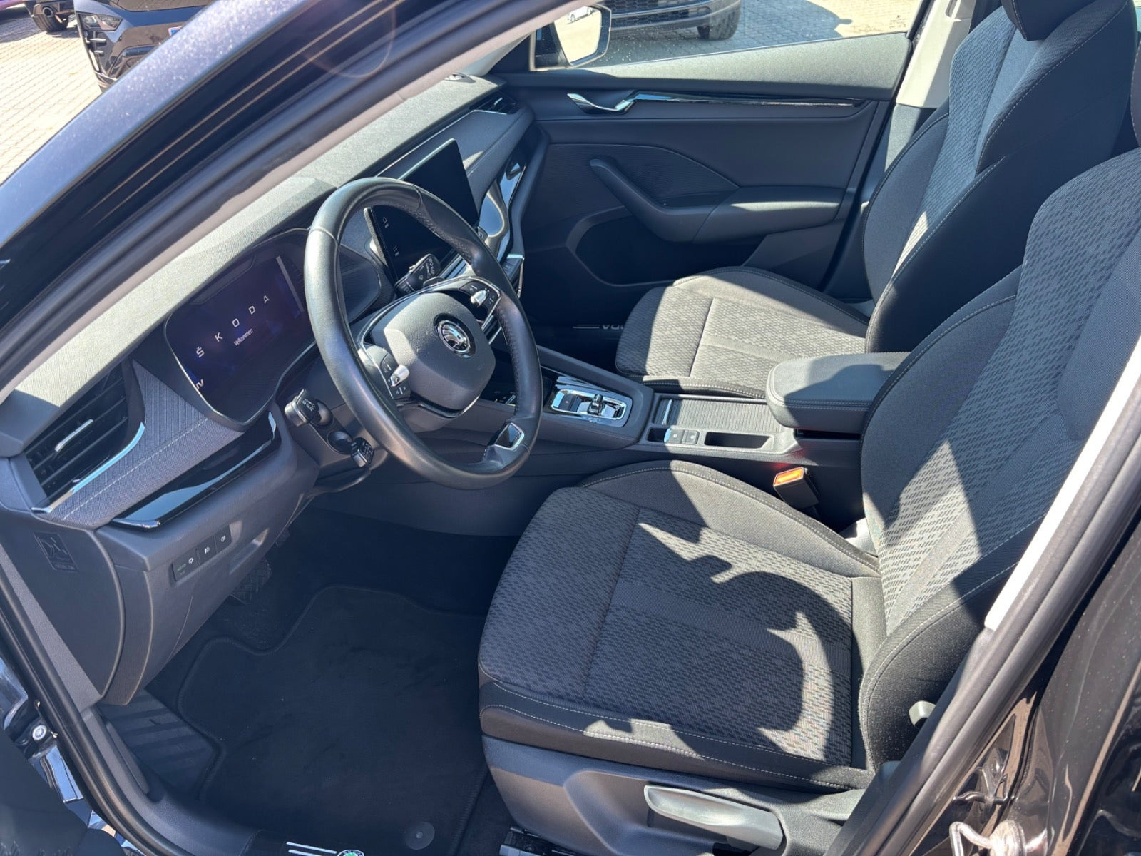 Sort Skoda Octavia fra 2022