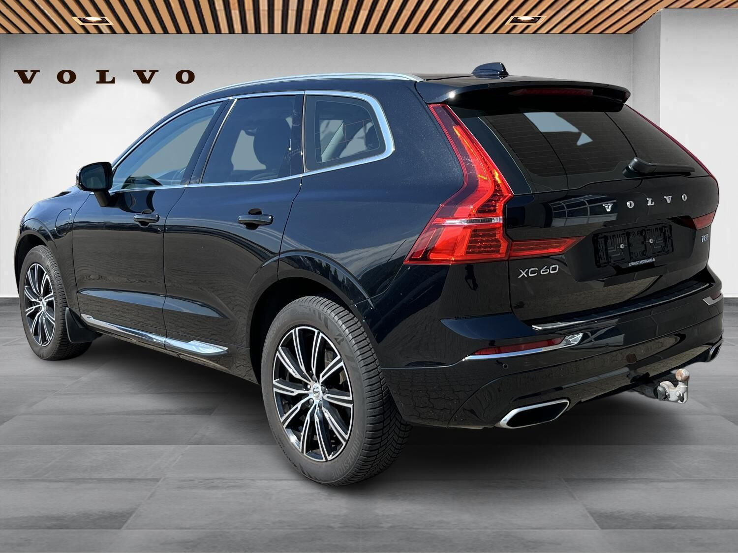 Sort Volvo XC60 fra 2020