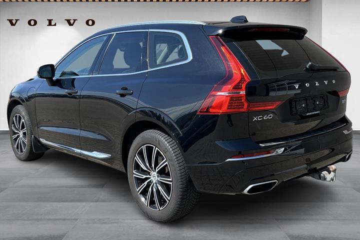 Sort Volvo XC60 fra 2020