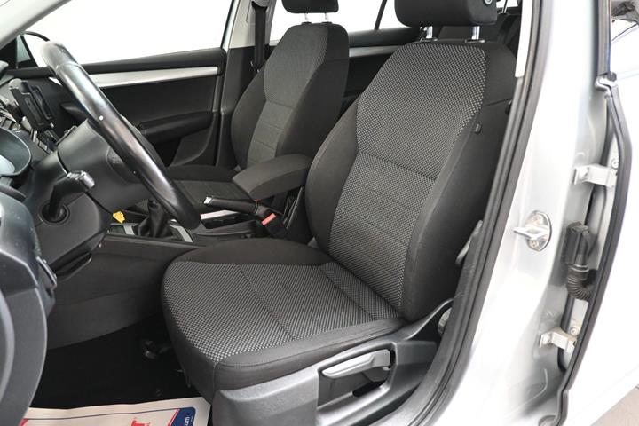 Sølv Skoda Octavia fra 2016