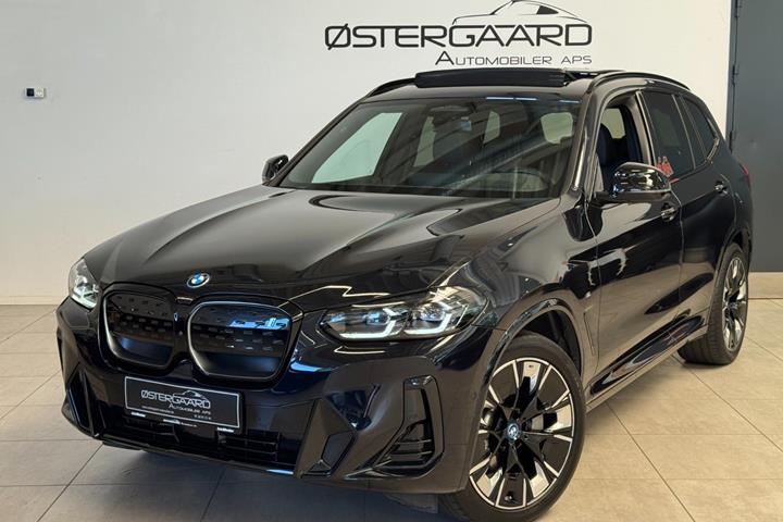 Sort BMW iX3 fra 2024
