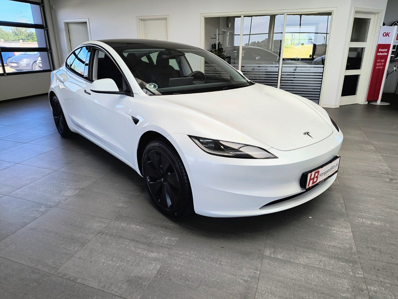 Tesla Model 3 RWD