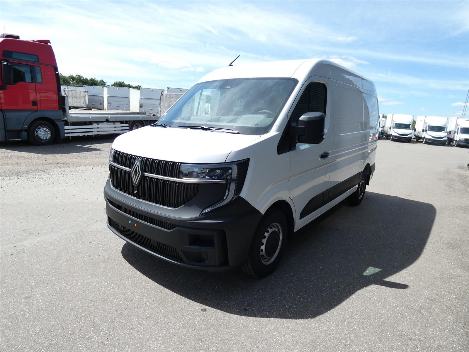 Hvid Renault Master V T35 fra 2026