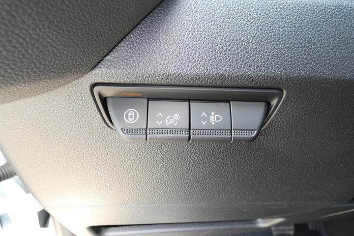 Hvid Renault Master V T35 fra 2026