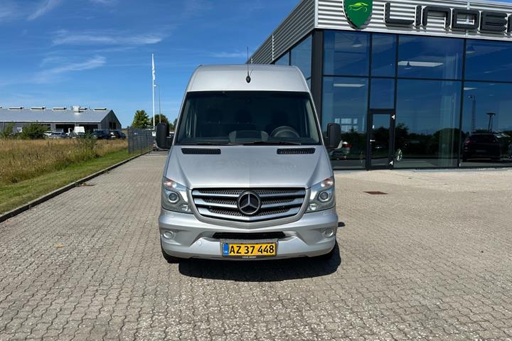 Sølv Mercedes Sprinter 319 fra 2016