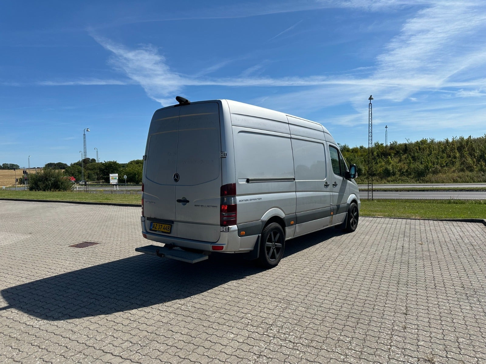 Sølv Mercedes Sprinter 319 fra 2016
