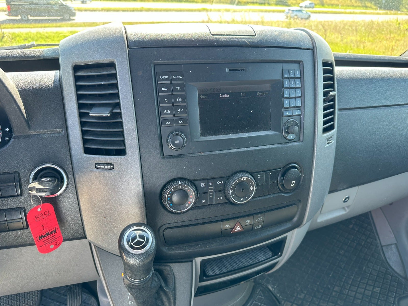 Sølv Mercedes Sprinter 319 fra 2016