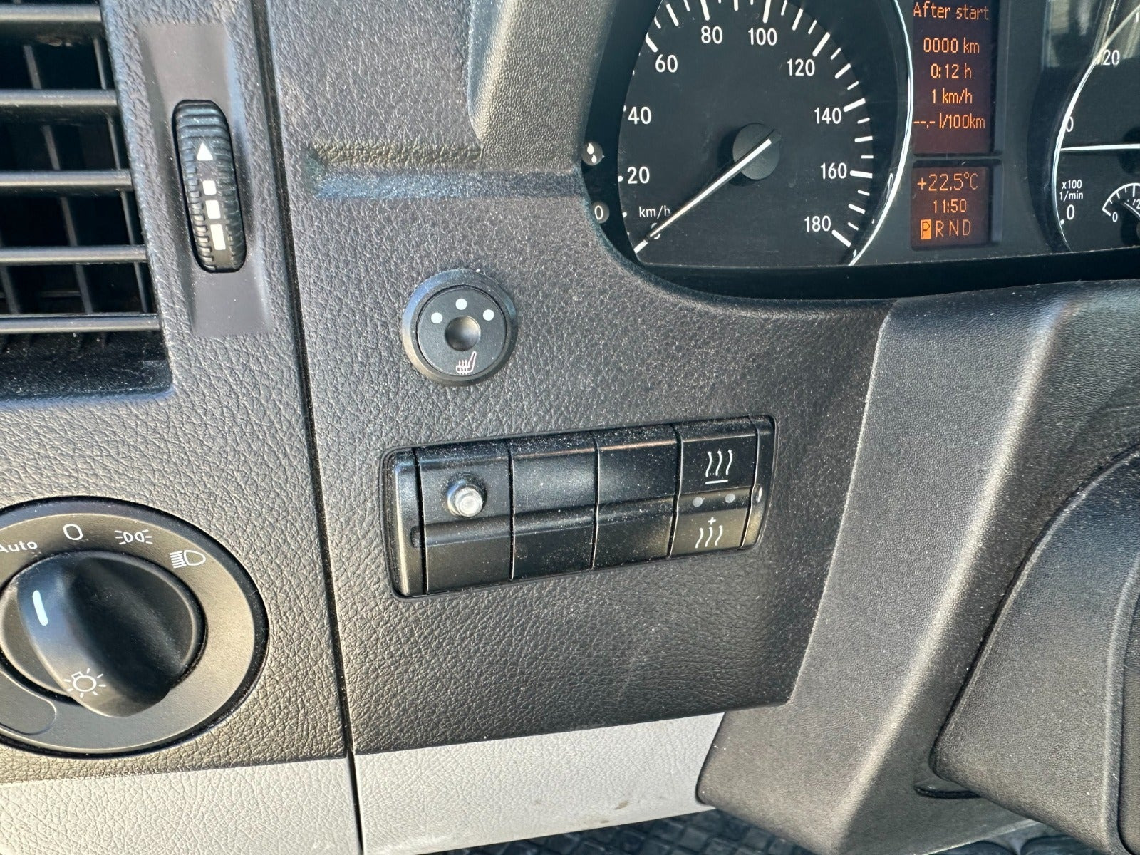 Sølv Mercedes Sprinter 319 fra 2016