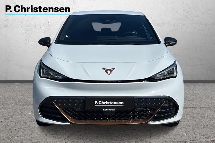 Hvid Cupra Born fra 2024