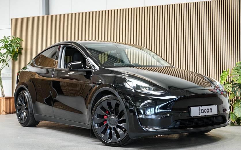 Tesla Model Y Performance AWD