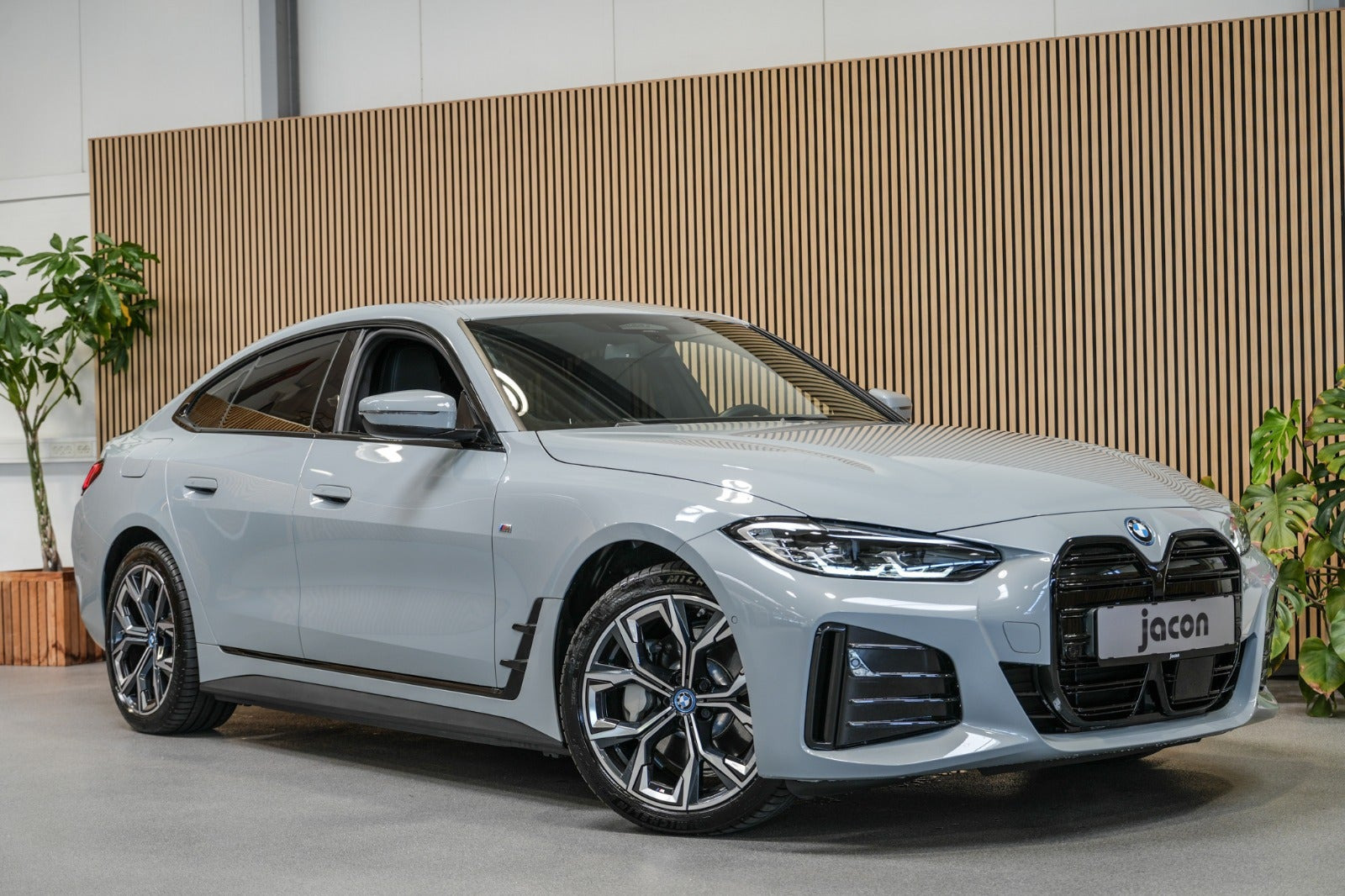 BMW i4 eDrive40 Fully Charged M-Sport