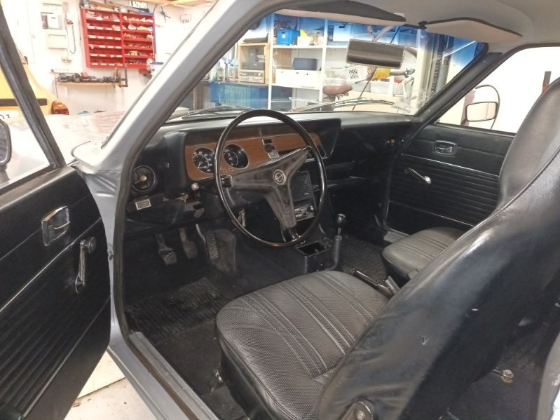 Sølv Ford Capri fra 1969