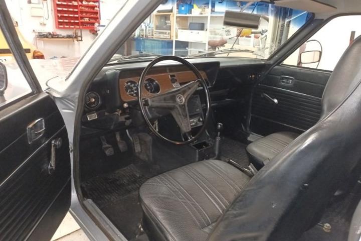 Sølv Ford Capri fra 1969