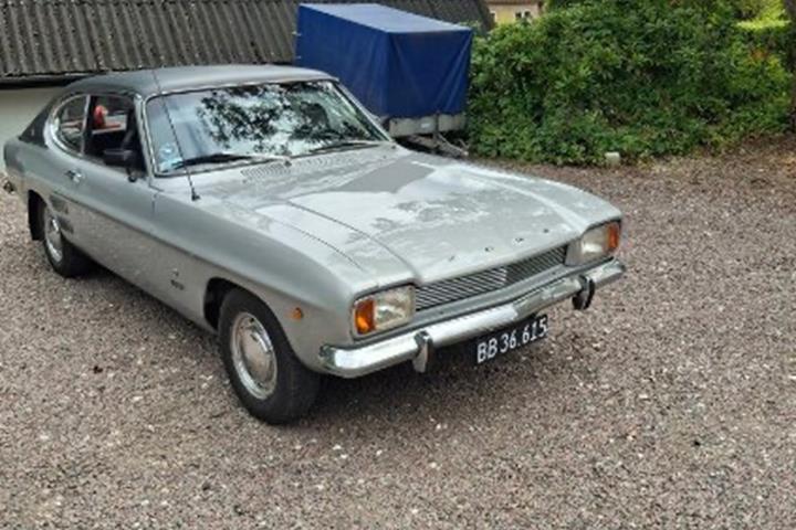 Sølv Ford Capri fra 1969