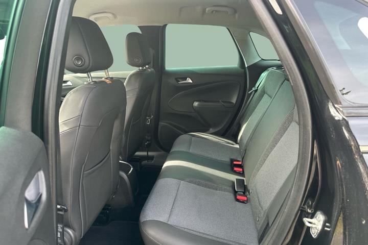 Sort Opel Crossland fra 2021