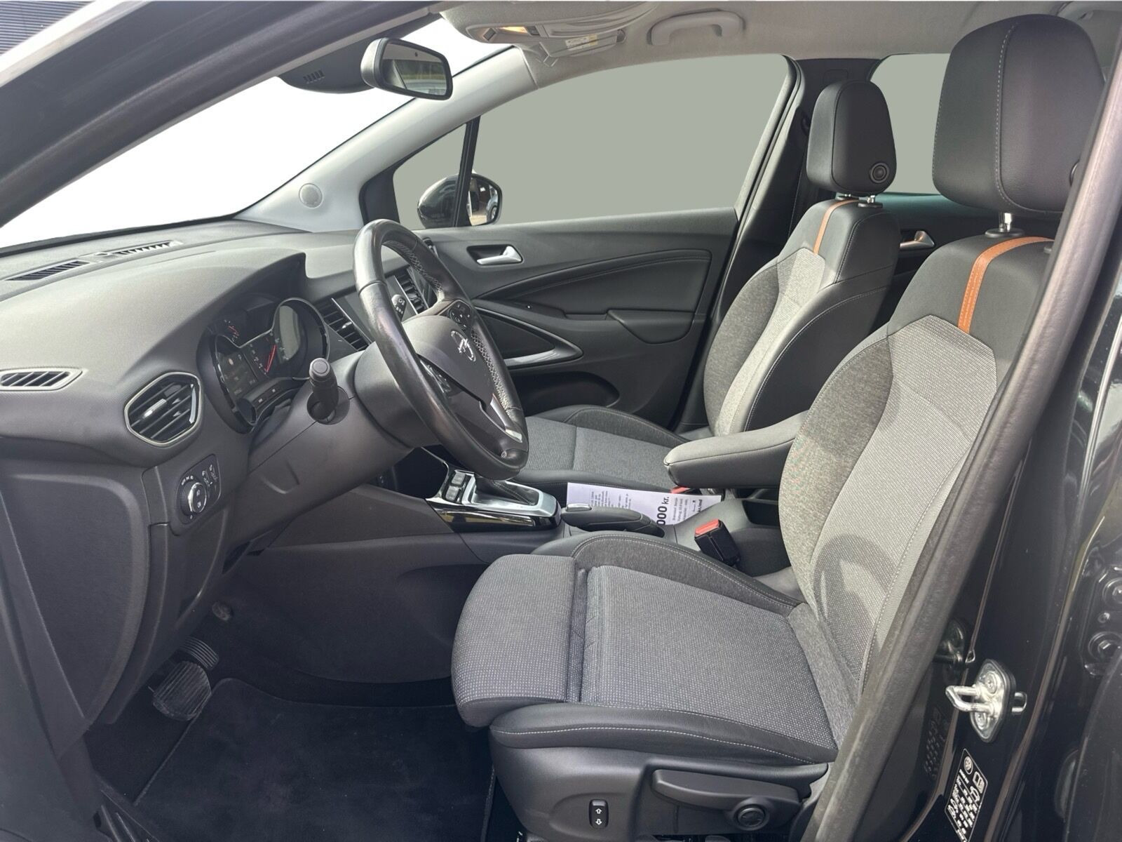 Sort Opel Crossland fra 2021