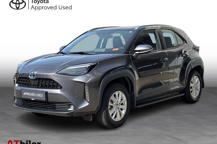 Grå Toyota Yaris Cross fra 2022
