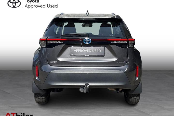 Grå Toyota Yaris Cross fra 2022