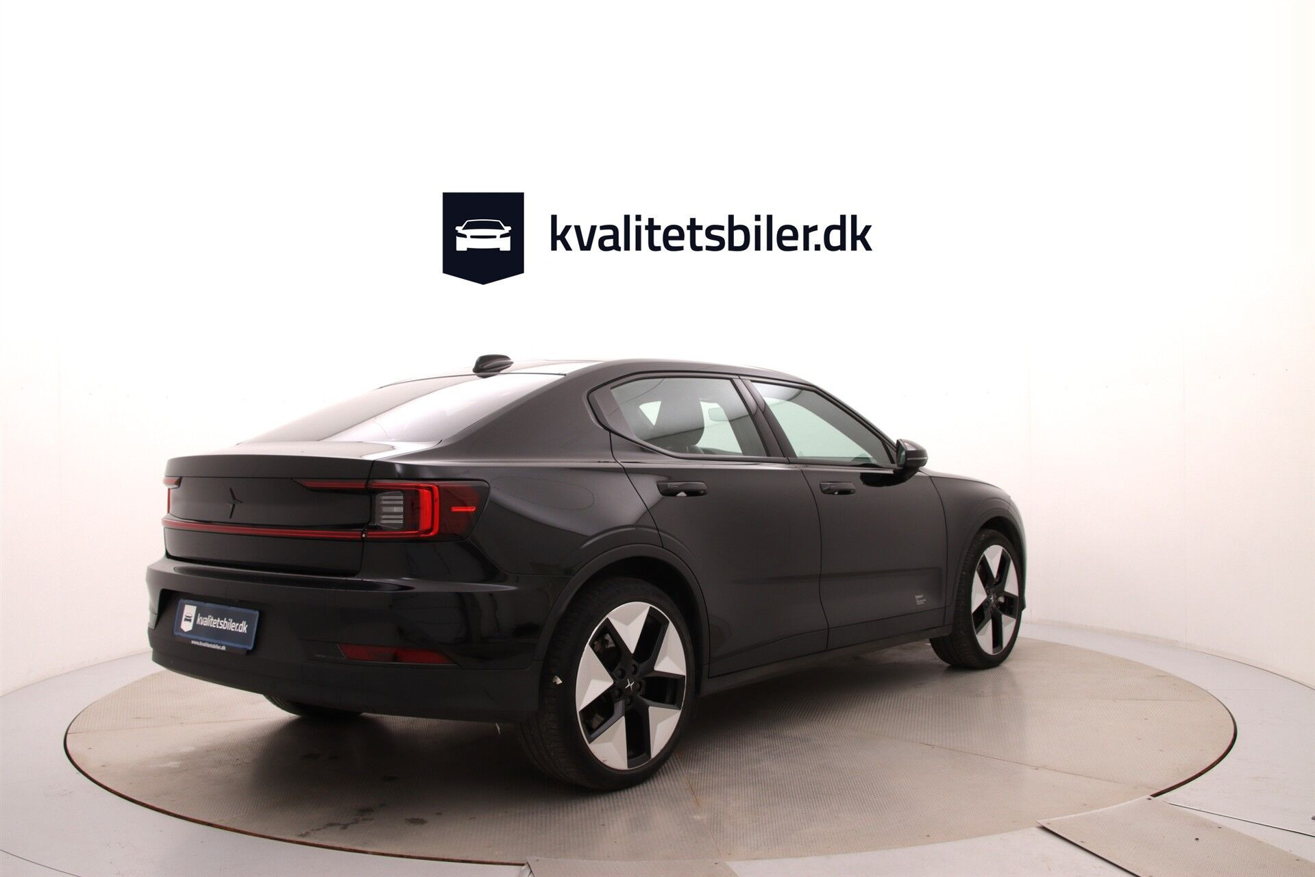 Sort Polestar 2 fra 2023
