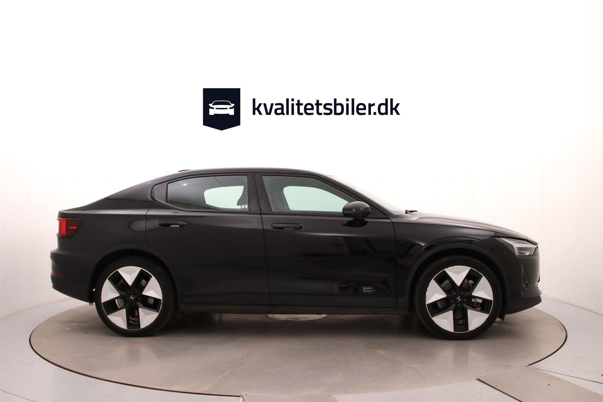 Sort Polestar 2 fra 2023