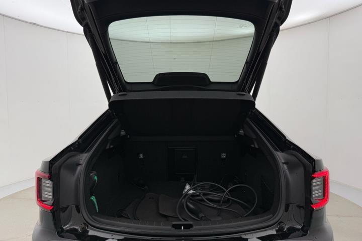 Sort Polestar 2 fra 2023