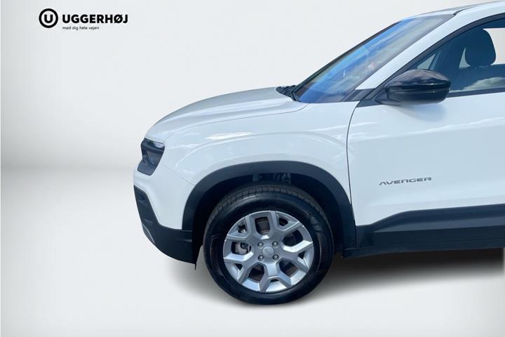 Hvid Jeep Avenger fra 2025
