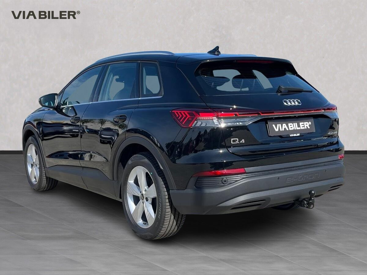 Sort Audi Q4 fra 2026