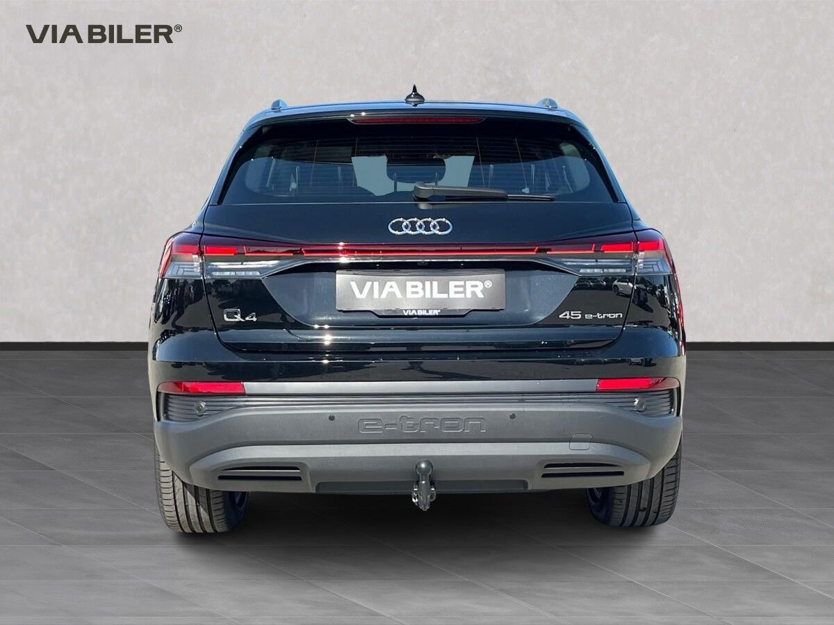 Sort Audi Q4 fra 2026