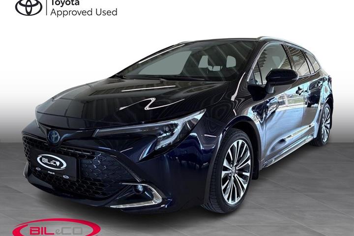 Blå Toyota Corolla fra 2023
