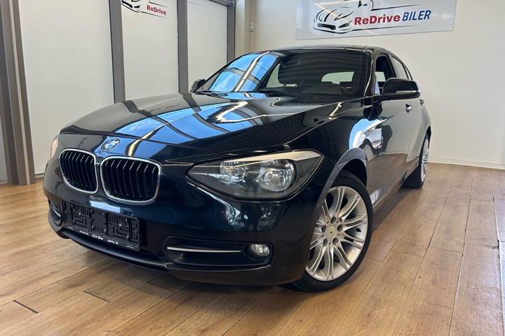 Sort BMW 118d fra 2011