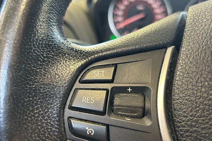 Sort BMW 118d fra 2011