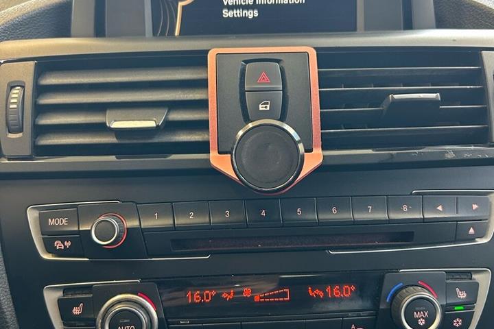 Sort BMW 118d fra 2011