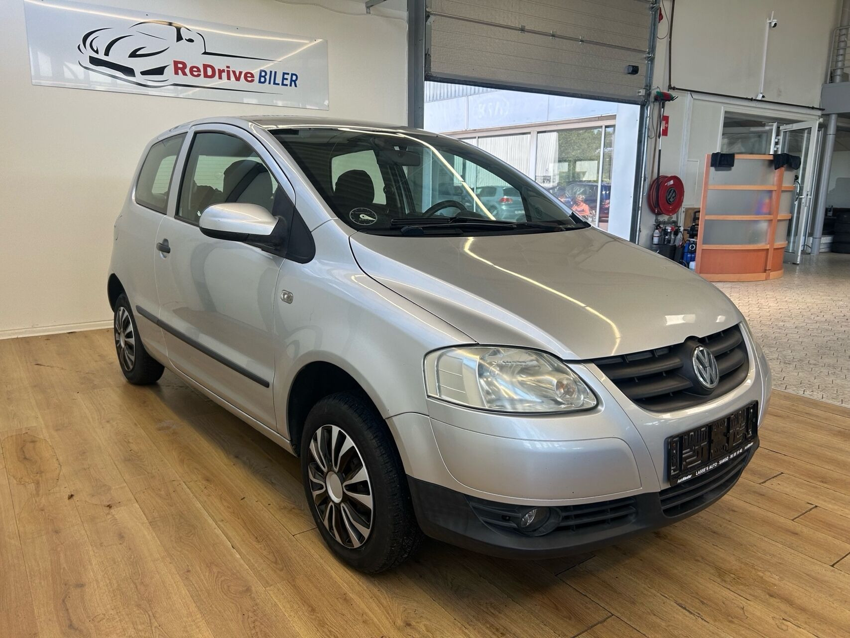 Sølv VW Fox fra 2006