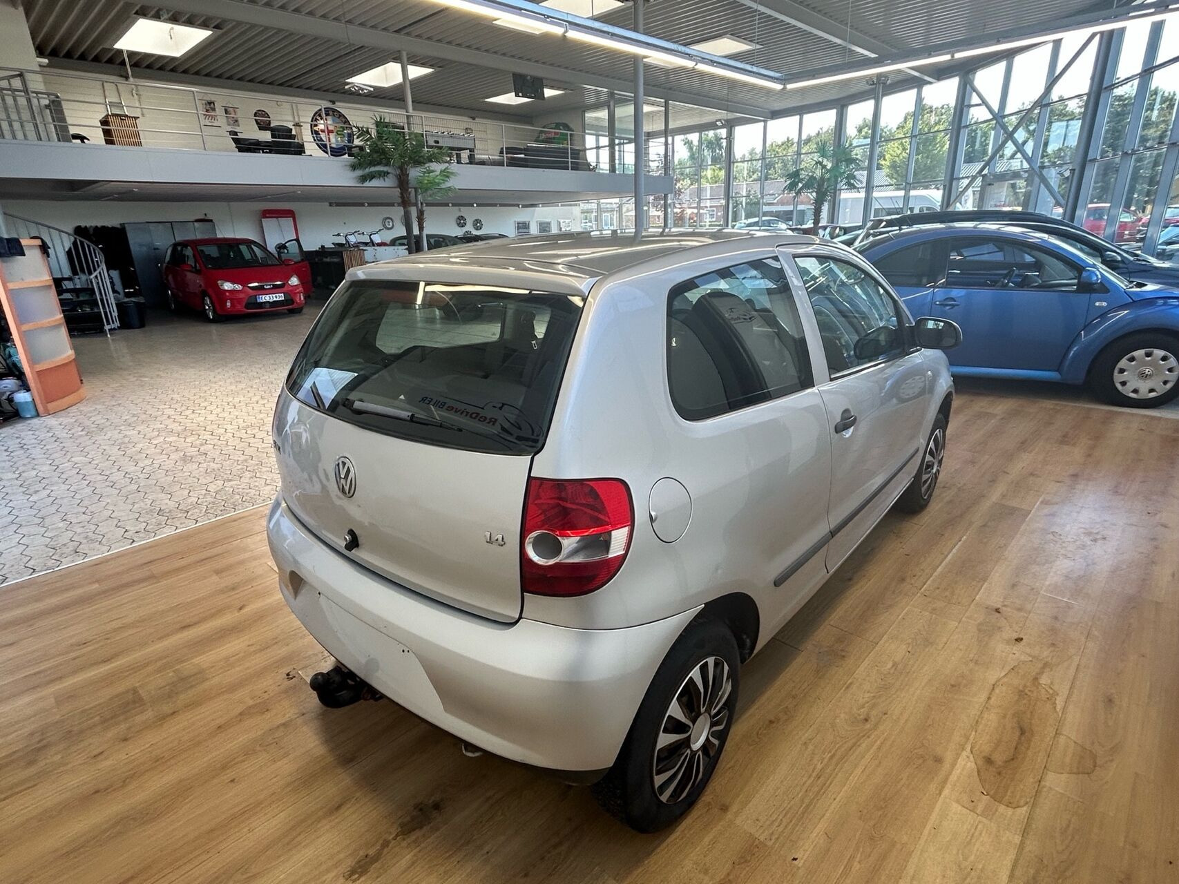 Sølv VW Fox fra 2006