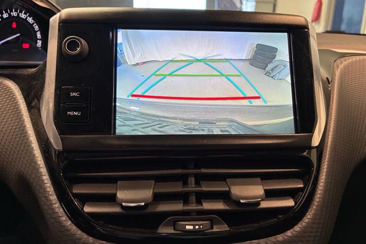 Grå Peugeot 208 fra 2019